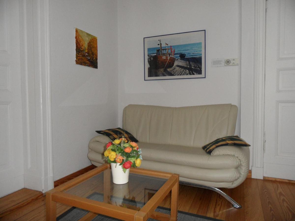 Apartment Carola - 100 M Zum *